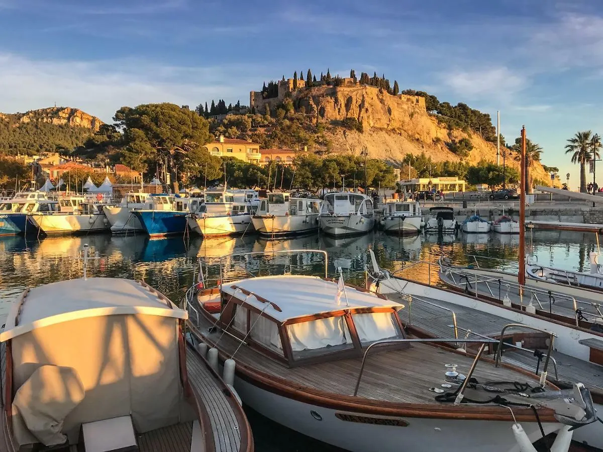 Apartment Residence St Marc Par Dodo-A-Cassis